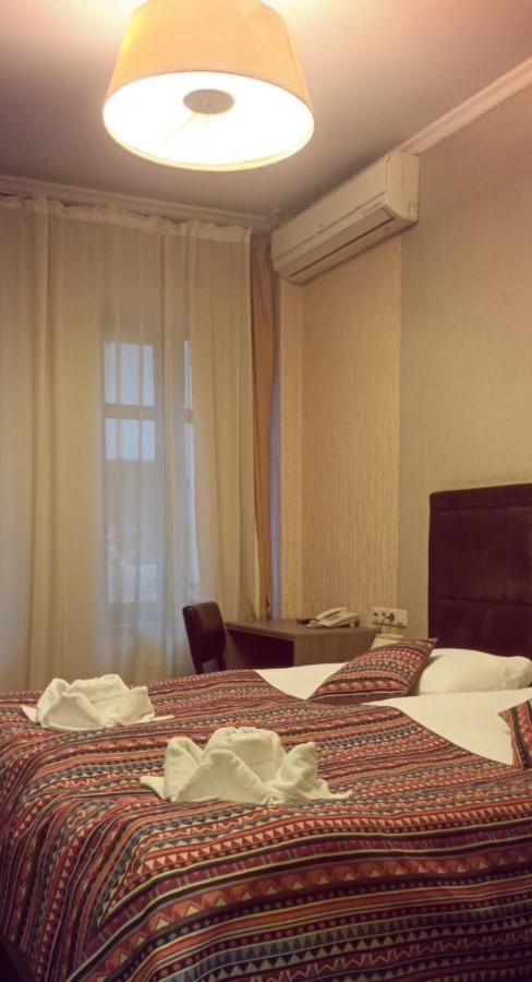 Barsuna Tbilisi Esterno foto