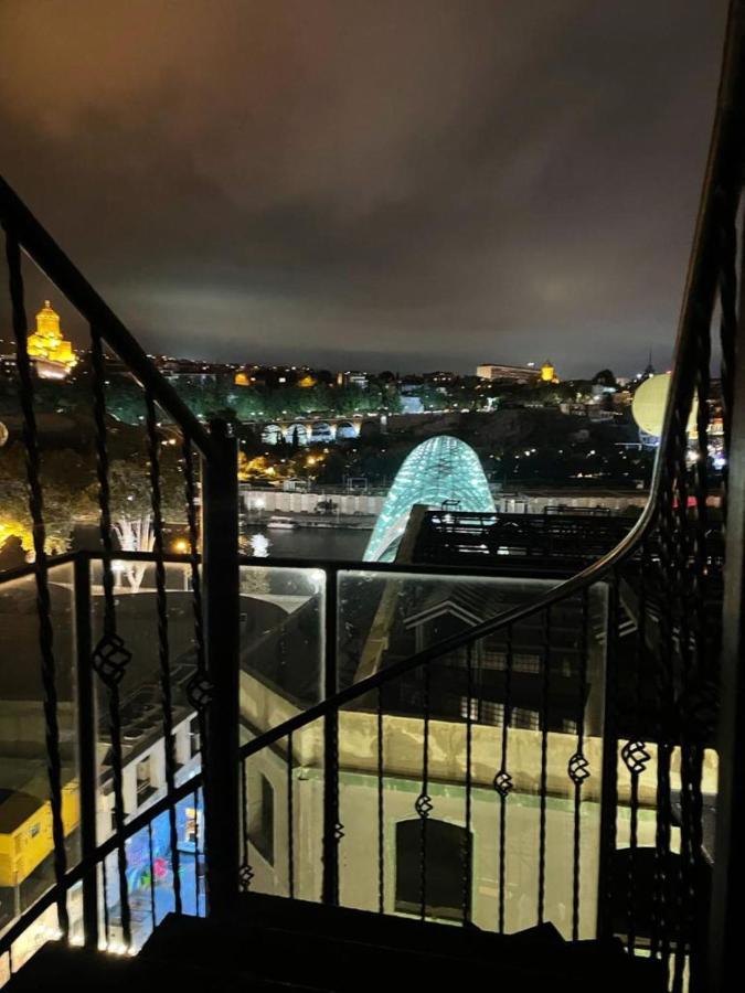Barsuna Tbilisi Esterno foto