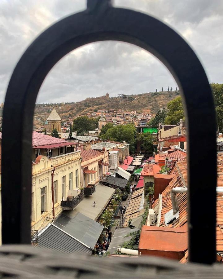 Barsuna Tbilisi Esterno foto